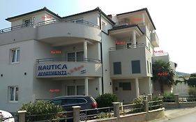 Nautica Apartments